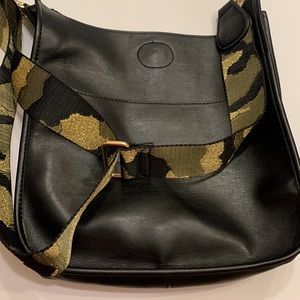 Ahdorned Vegan Leather Pocketbook